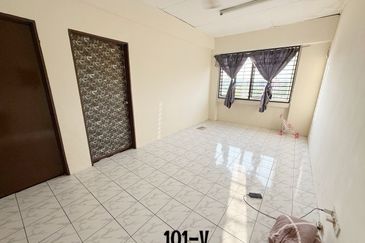Bandar Bukit Tinggi 1 Apartment