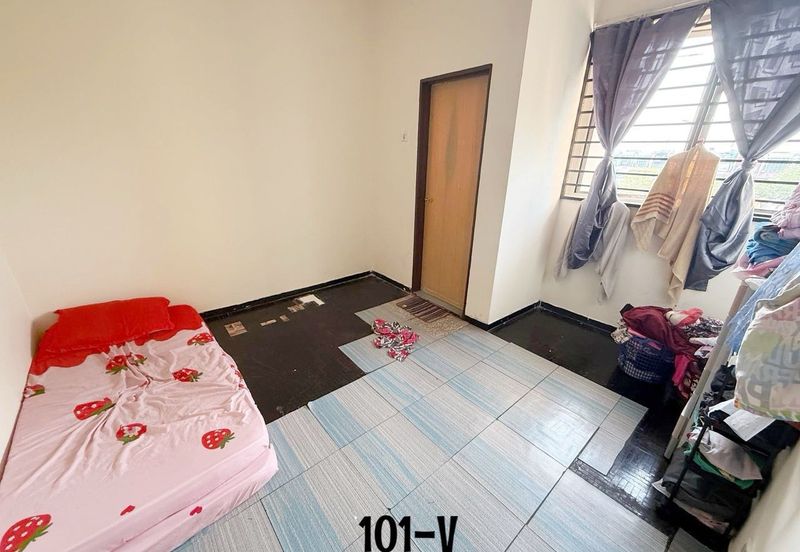 Bandar Bukit Tinggi 1 Apartment