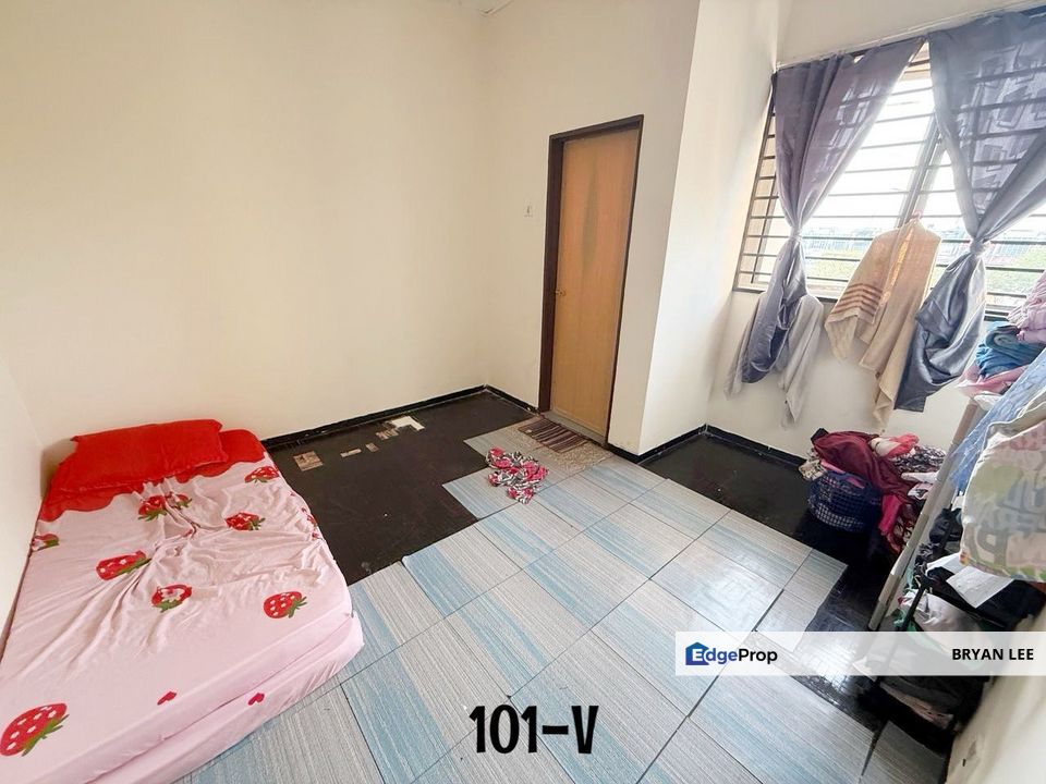 Bandar Bukit Tinggi, Klang  Shop Apartment FOR SALE !! , Selangor, Klang