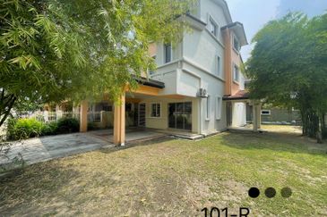 Canal Gardens, Kota Kemuning