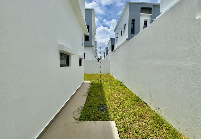 Casa Sutra, Alam Nusantara