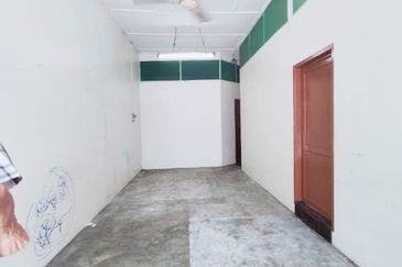 VALUE BUY !! 20x80 Jalan Kandis Off Jalan Meru, Klang. Single Storey House