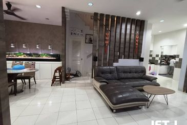 Setia Indah 9, Setia Alam