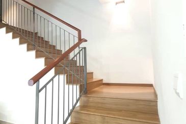 Lucent Residence @ twentyfive.7