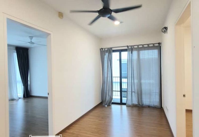 Lucent Residence @ twentyfive.7