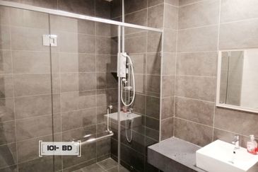 Lucent Residence @ twentyfive.7