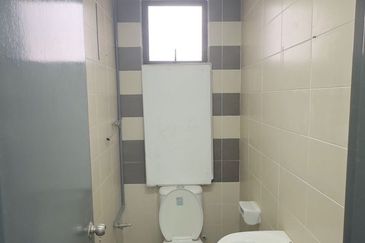 E-Boulevard, Denai Alam