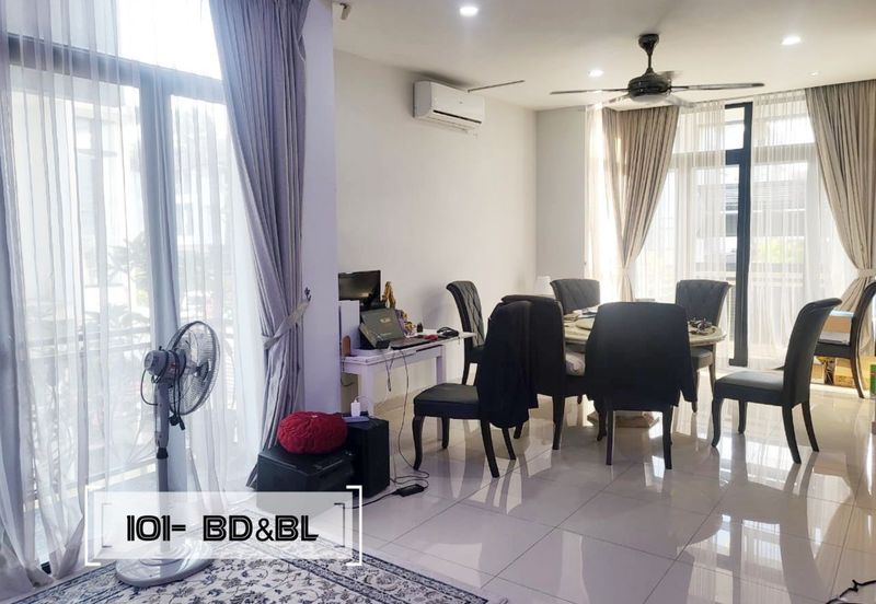 FULLY RENOVATED !! 40x80 Maple Terrace, Denai Alam. Triple Storey Endlot Superlink House