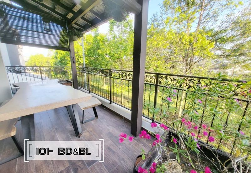 FULLY RENOVATED !! 40x80 Maple Terrace, Denai Alam. Triple Storey Endlot Superlink House