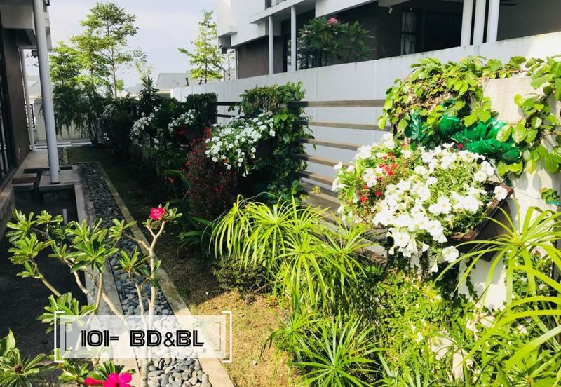 FULLY RENOVATED !! 40x80 Maple Terrace, Denai Alam. Triple Storey Endlot Superlink House