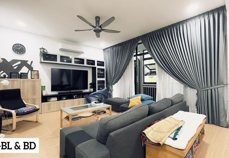 FULLY RENOVATED !! Maple Terrace, Jalan Elektron, Denai Alam. Triple Storey Superlink House