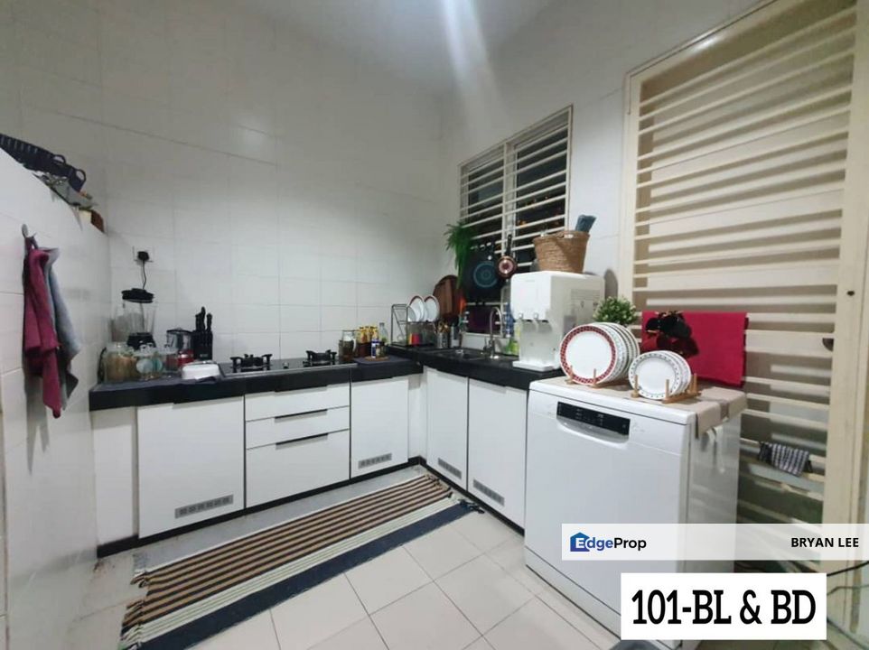 Lavender Park, Jalan Elektron Denai Alam Double Storey Superlink House, Selangor, Shah Alam