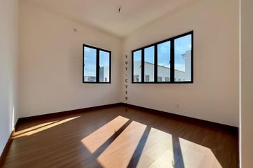 BRAND NEW HOUSE FOR RENT !! Setia Alam, Musika  Double Storey Terrace House / Endlot Unit