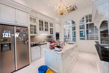 Duta Villa, Setia Alam