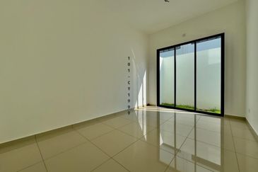 BRAND NEW HOUSE FOR RENT !! Setia Alam, Musika  Double Storey Terrace House / Endlot Unit 