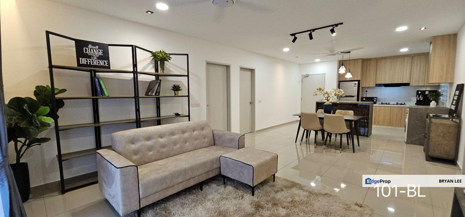 NICELY RENOVATED & FURNISHED !! Huni Residence @ Eco Ardence, Setia Alam Corner Unit  1000sqft 3 Bedrooms & 2 Bathrooms Level 20 Built In Wardrobe Doo, Selangor, Setia Alam/Alam Nusantara