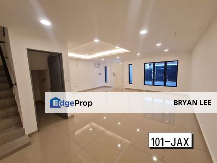 FULLY RENOVATED !! FOR SALE !! Taman Desawan Klang  Double Storey Endlot House, Selangor, Klang