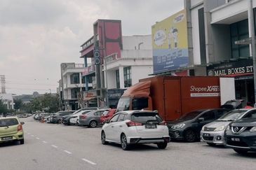 E-Boulevard, Denai Alam