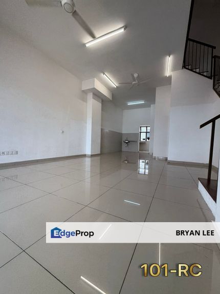 FACING NO HOUSE !! FOR SALE !! Edulis Setia Utama 2 Setia Alam 3 Storey Terrace House, Selangor, Shah Alam