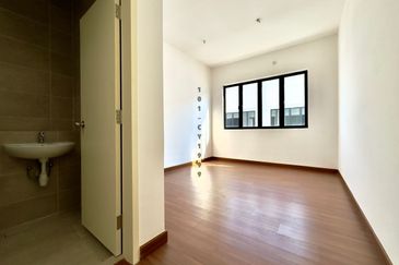 BRAND NEW HOUSE FOR SALE !! Setia Alam , Musika  Double Storey Terrace House 