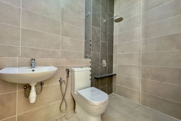 BRAND NEW HOUSE FOR SALE !! Setia Alam , Musika  Double Storey Terrace House 