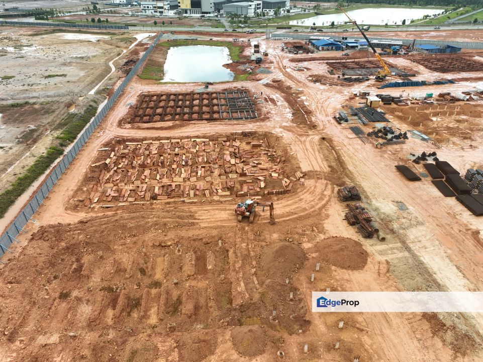Ready-To-Build Industrial Land for Sale   Location: Kota Puteri, Batu Arang  - Close To WCE Assam Jawa Interchange, Selangor, Batu Arang