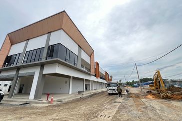 Uptown Penampang Double storey shoplot