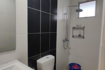 Taman Casa Palma 3 Storey Link Bungalow Inanam | Kolombong