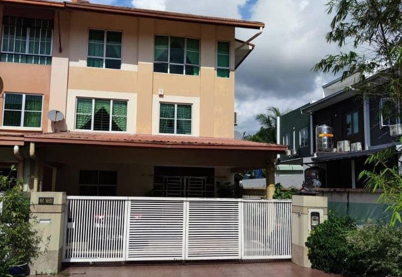 Taman Casa Palma 3 Storey Link Bungalow Inanam | Kolombong