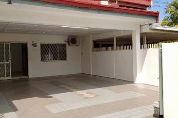 Taman Khidmat Kolombong Double Storey House