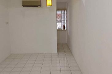 Taman Khidmat Kolombong Double Storey House