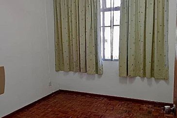 Taman Khidmat Kolombong Double Storey House