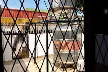 Taman Khidmat Kolombong Double Storey House