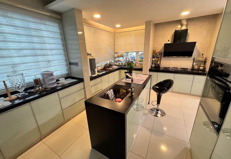 Taman Casa Fabulosa Semi Detached Hilltop