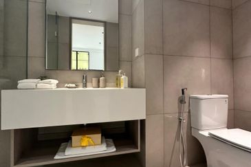 Agate Tower @The Penisula Condominium Kota Kinabalu Airbnb| Homestay