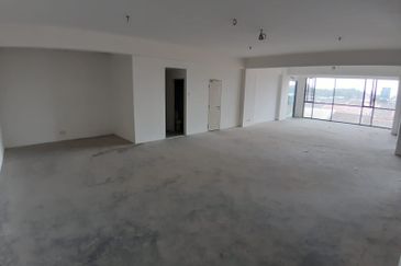 T1 Bundusan Office for Sale 