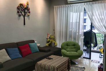 Lido Four season Corner Kepayan| Emart