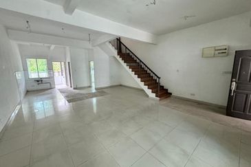 Taman Kim Leng 2.5 Storey Damai