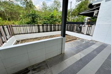 Taman Kim Leng 2.5 Storey Damai