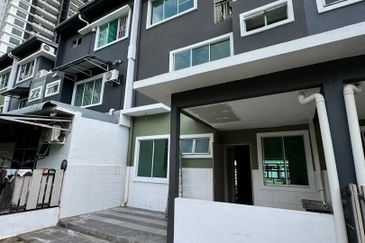 Taman Kim Leng 2.5 Storey Damai