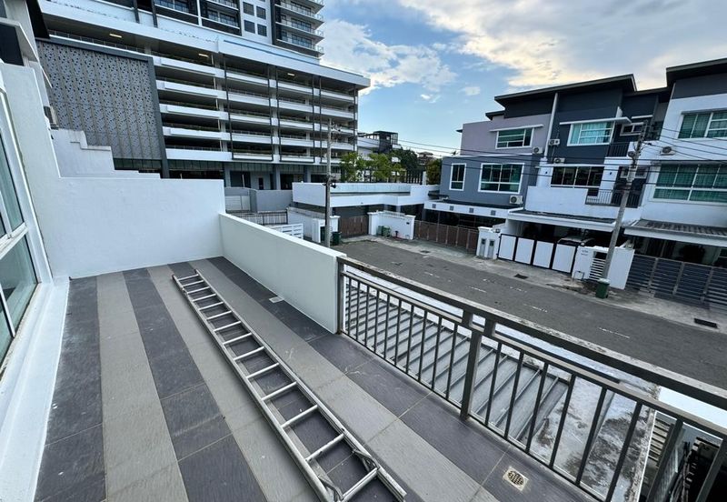 Taman Kim Leng 2.5 Storey Damai