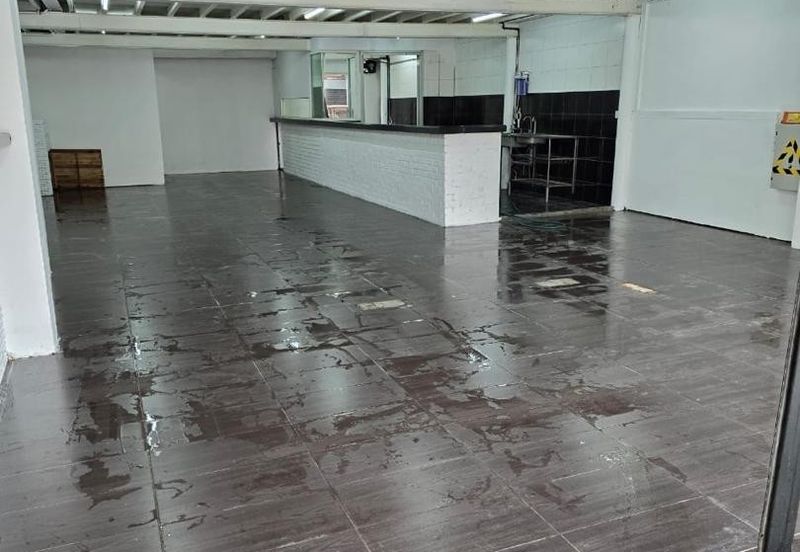 Grand Industrial Bundusan 3 Strorey Shoplot Penampang