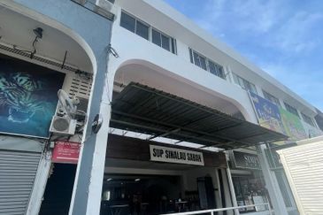 Grand Industrial Bundusan 3 Strorey Shoplot Penampang