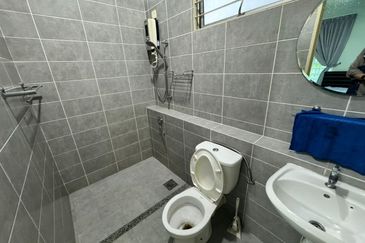 Alam Damai Condominium 3rd Floor