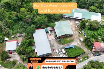 Bukit Padang Minintod Warehouse Pan Borneo
