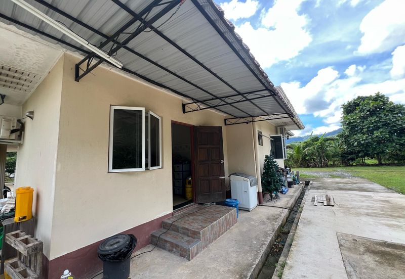 Kampung Sugud Bungalow House 