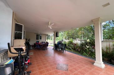 Kampung Sugud Bungalow House 