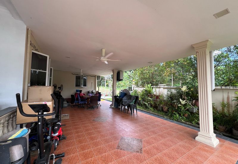 Kampung Sugud Bungalow House 