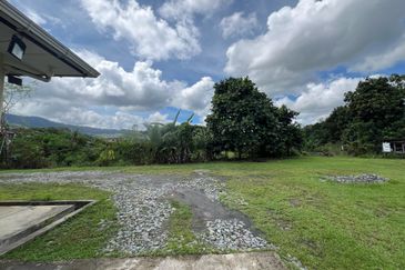 Kampung Sugud Bungalow House 