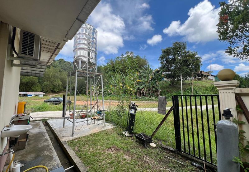 Kampung Sugud Bungalow House 